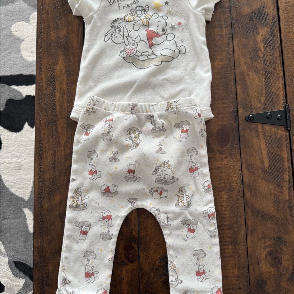 Disney Baby Winnie the Pooh Cream Printed Kids Pajama Set, 6-9mo